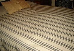 BED111 Black & Tan Grain Sack Stripe Queen Bed Cover