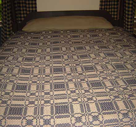 BED114 Cambridge Navy & Tan Queen Bed Cover