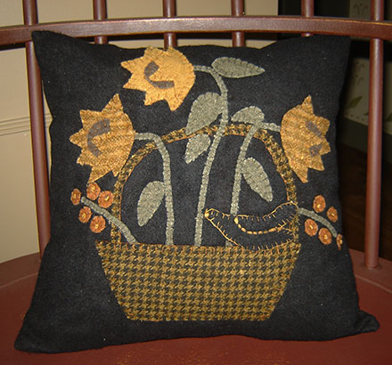 FH210 Crow In Basket Pillow