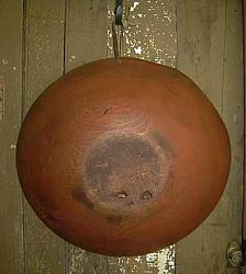 WO307 Barn Red Hanging Wooden Bowl